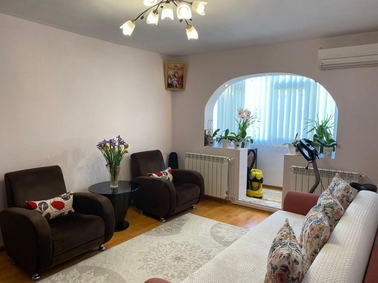 3 camere  etajul 3/4 zona Alexandru Cel Bun - 2