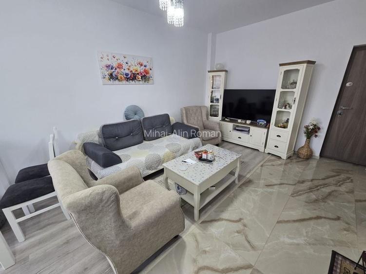 Apartament cu 3 camere decomandat, mobilat în Girocului Apartament cu 3 camere decomandat, mobilat în Girocului