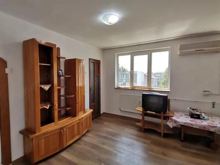 Apartament 2 camere transformat i garsoiera, 33 mp, zona Pia?a Sud - 4