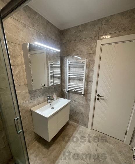 Studio compartimentat,dormitor separat,parcare subterana, view lac,Solid Butoaie - 8