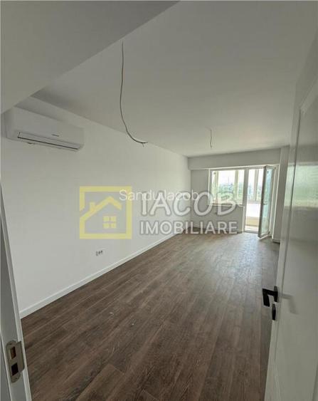 Bloc nou, apartament 2 camere, loc de parcare inclus