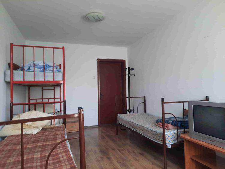 Apartament cu 2 camere decomandate, etaj 3 , Terezian - 7
