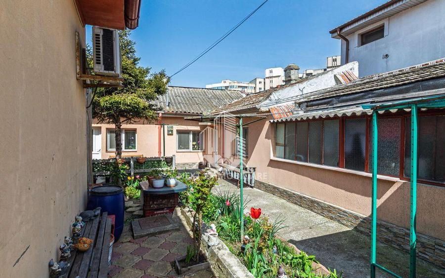 Casa 5 camere La sol si Spatiu comercial stradal, Trocadero - 1