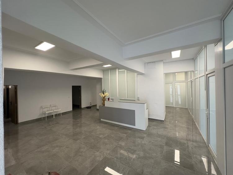Spatiu clinica - 8 cabinete noi - 200mp, Centrul Civic Iasi - 3