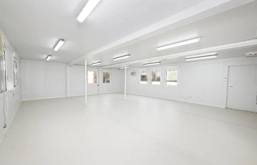 Delfinariu, cladire P+1 , spatiu depozitare 126 mp., curte 463 mp. - 9