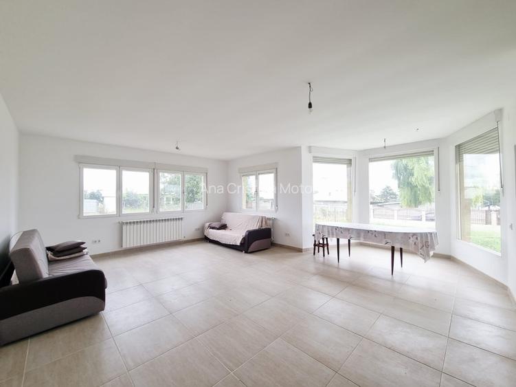 Vila spațioasă cu 3 dormitoare și teren 700 mp Tulucesti