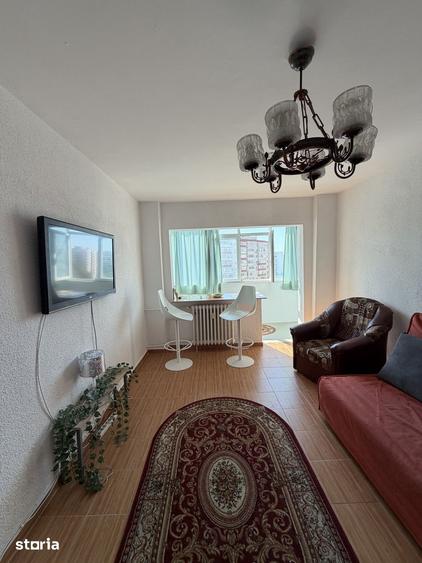 Apartament cu 3 camere decomandat în Berceni