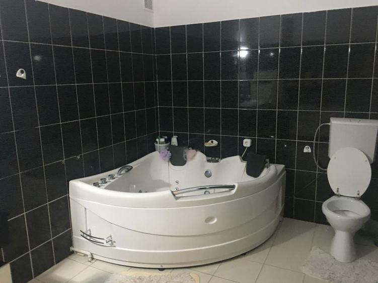 Dau in chirie spatiu pentru birou, cabinete etc in zona centrala - 3