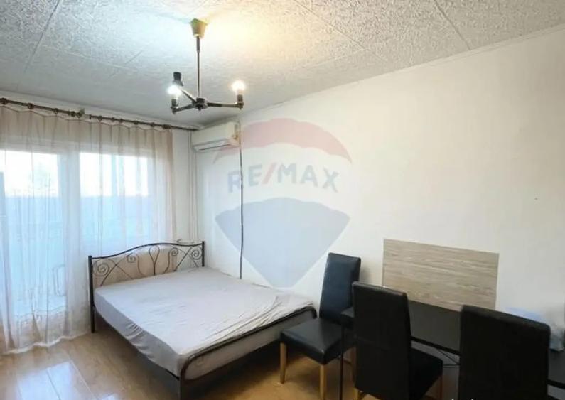 Apartament cu 1 camera de inchiriat in zona Micalaca - 1
