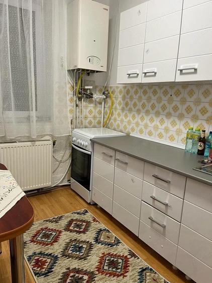 inchirieaz apartament 3 camere - 1