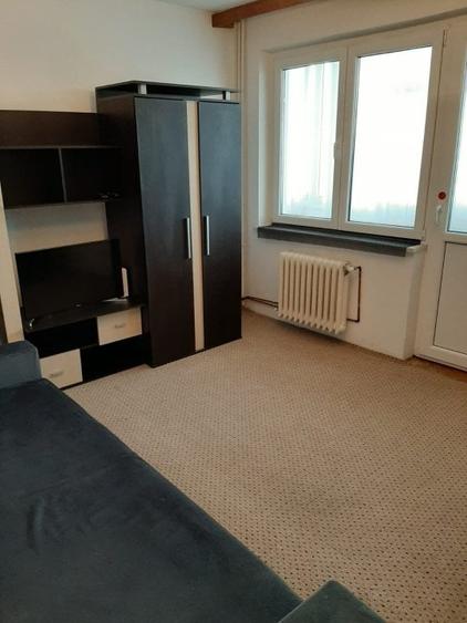 Apartament cu 2 camere, decomandat, zona Palas - 2