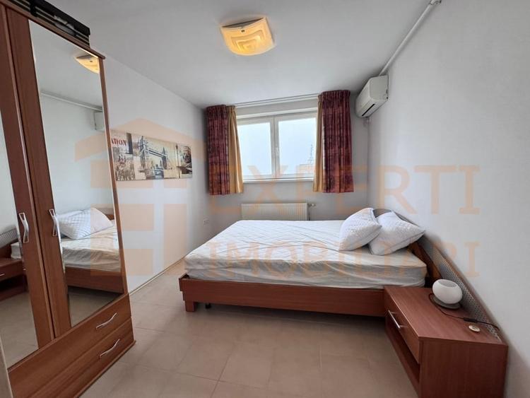 Oportunitate! Apartament 3 camere de vanzare, in Zona Centrala - 6