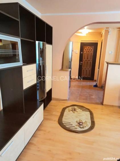 Apartament de inchiriat Deva renovat recent si utilat. Apartament de inchiriat Deva renovat recent si utilat.