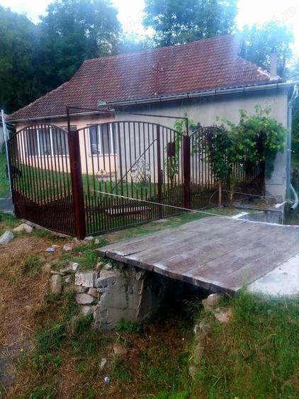Casa cu teren foarte mare in Halmagiu - 2