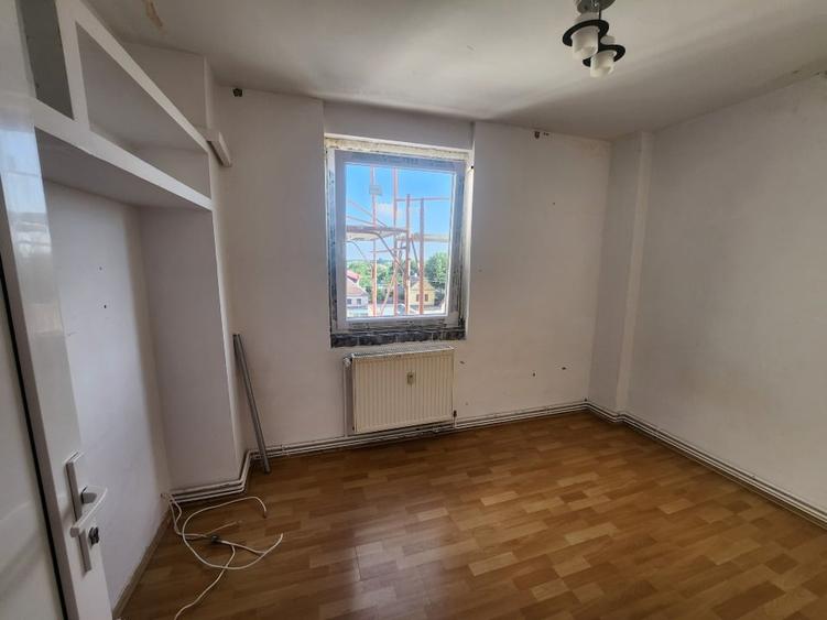 De vanzare apartament cu 4 camere in Sannicolau Mare jud Timis - 4