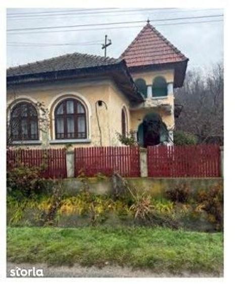 Teren intravilan si constructii Sat. Cosesti, Loc. Pacioiu, jud Arges - 1