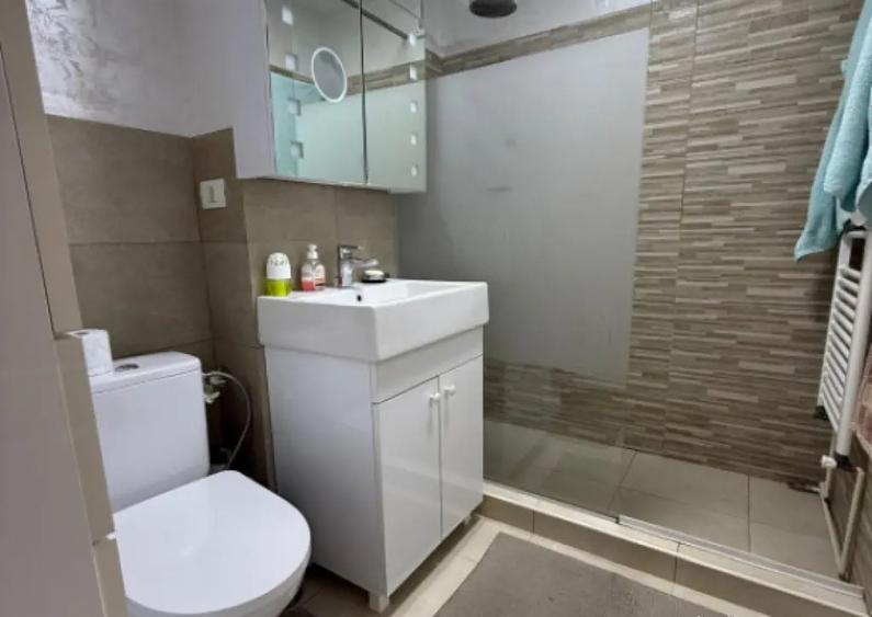 Apartament 3 camere, 75 mp, zona Corni?oiu - 8
