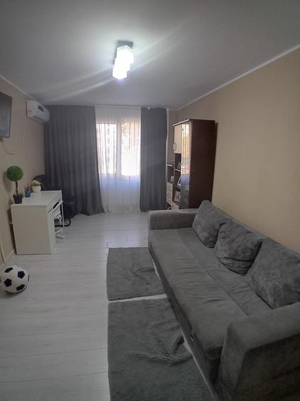 12 minute Metrou Aparatorii Patriei Apartament 3 Camere Mobilat Modern - 14