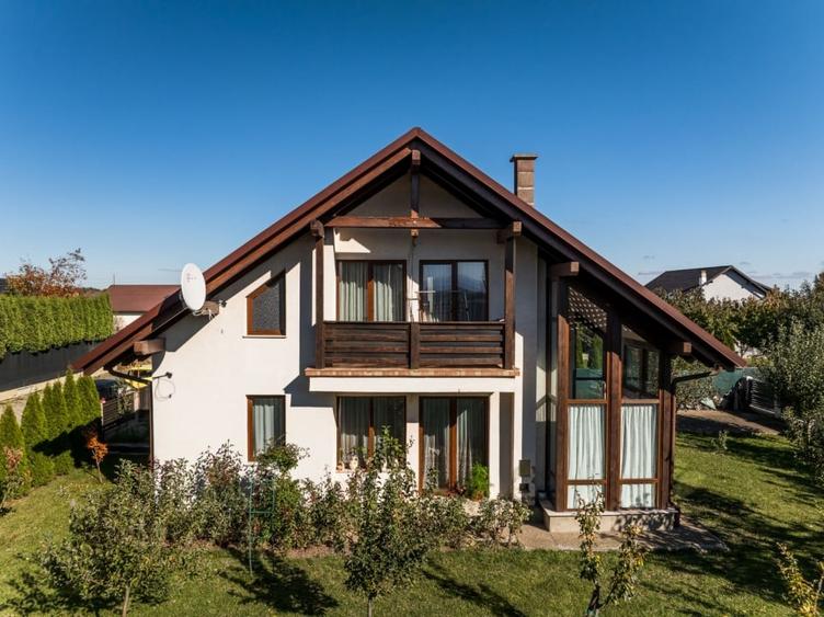 De vanzare stil de viata exclusivist in casa de lemn tip canadian - Primaverii - 1