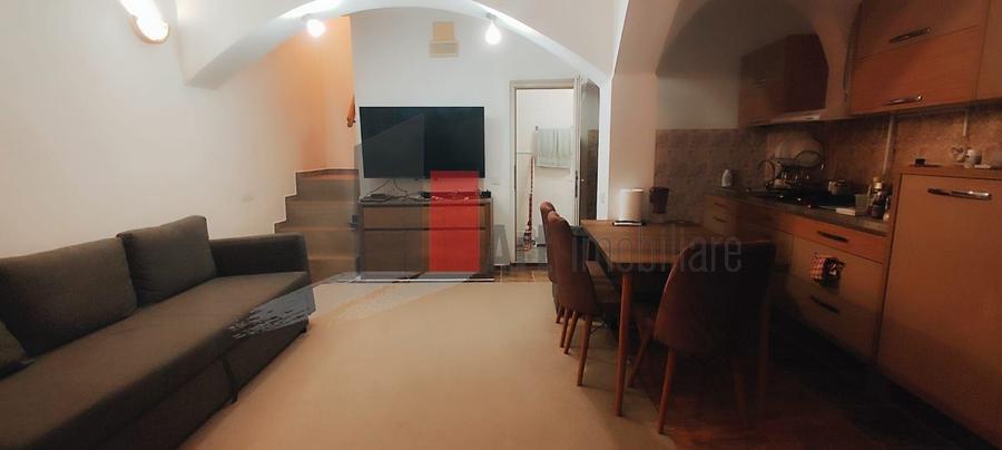 Piata Rosetti, casa Yeni, constructie 2002, finisata complet - 15