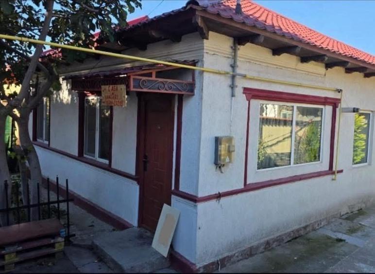 🏡 Casă la sol de vânzare – Năvodari, zona Centru - 1