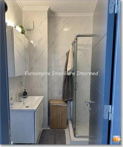 De vanzare apartament cu 2 camere, zona INEL 2 - 3