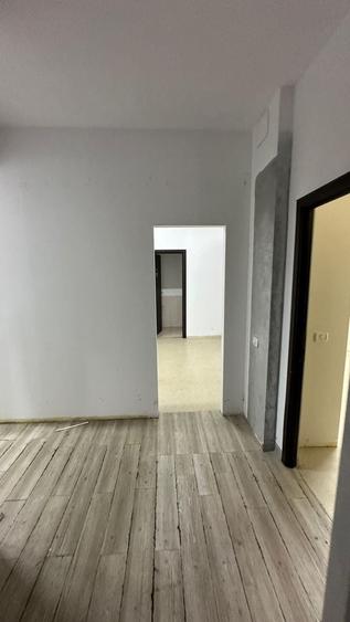 Spațiu comercial de 250mp în zona ICIL/CASA DE CULTURA , pretabil birouri - 6