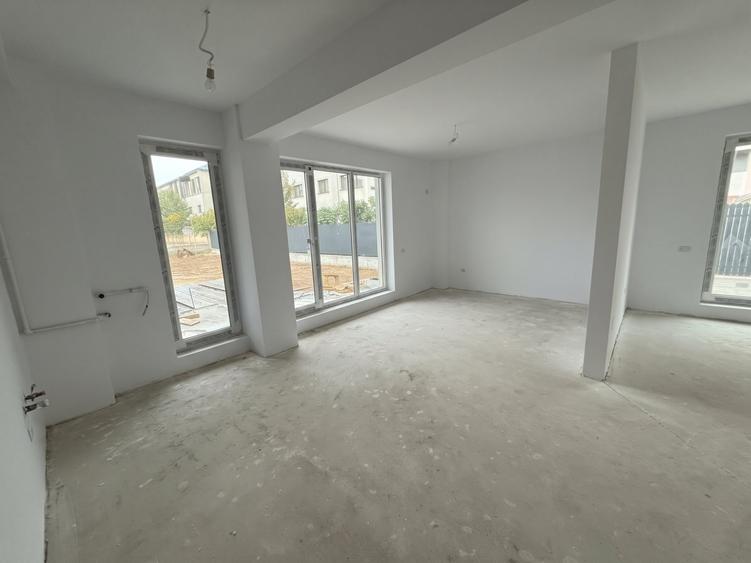 Apartament cu 2 camere decomandat în Theodor Pallady