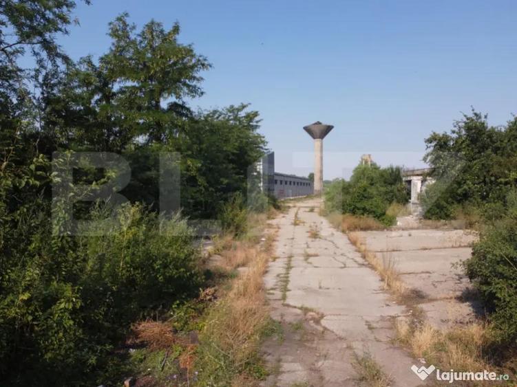 Teren intravilan, de vanzare, 28.760 mp, zona industriala T - 6
