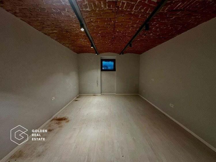 Oportunitate!Spatiu comercial 3 camere+apartament 2 camere la etaj,zona centrala - 7