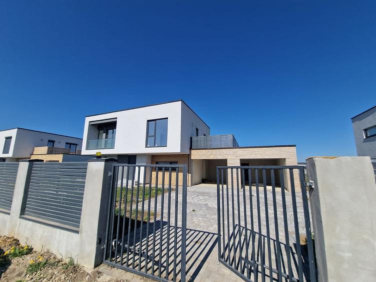 Casă modernă-inteligentă- a viitorului  și a  familiei tale ! - 7