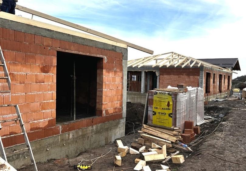 Casa Noua CETATE Piata Individuala finisata la cheie cu toate utilitatiile - 1