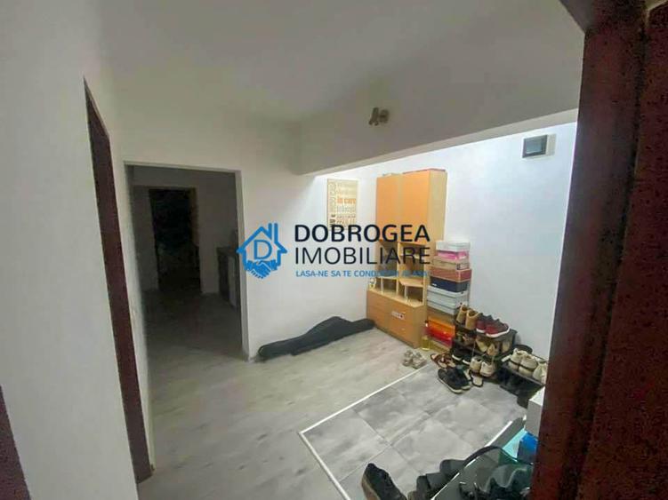 Strada Pacii- 3 camere, et 2 - 7