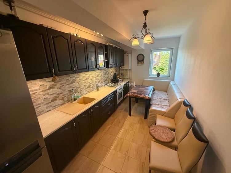 Apartament 2 camere decomandat + loc de parcare la subteran în Popesti