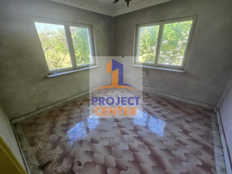 Casa cu 4 camere, anexa si teren de 1416 mp in Leordeni - 3