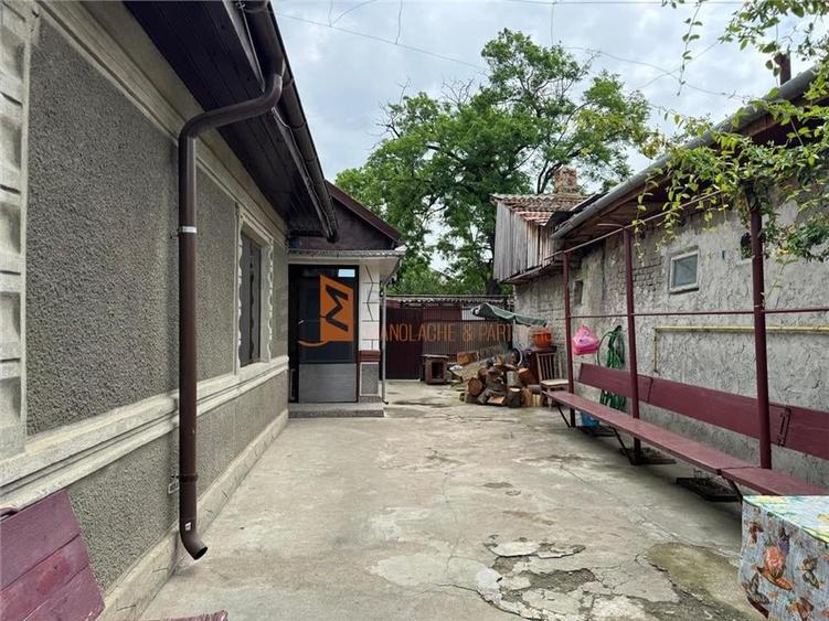 Casa tip parter si teren zona 23 August - 12