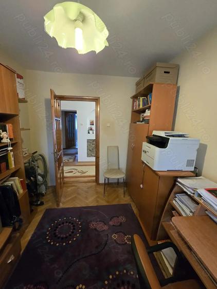 Apartament 4 camere decomandat ?tefan cel Mare, Bacau|106,02 mp total| 2 balcoane| etaj intermediar - 10