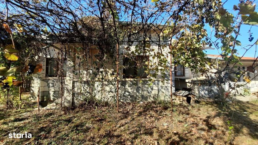 Vand proprietate in sat Bratesti, com. Sirna, jud. Prahova - 13