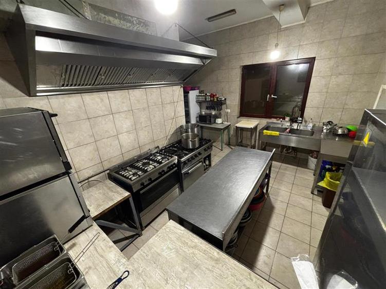 Restaurant  cu sala de nunti si magazin alimentar de vanzare in Sancraiul de Mur - 9