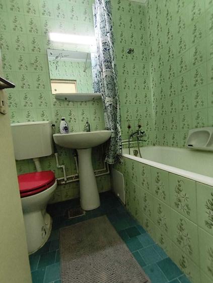 Apartament decoamndat cu o camera in Nicolina ,bloc de apartamente 32mp - 1