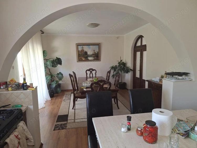 BRASADAS vinde casa individuala 8 cam teren 10 ari Unirii. - 3