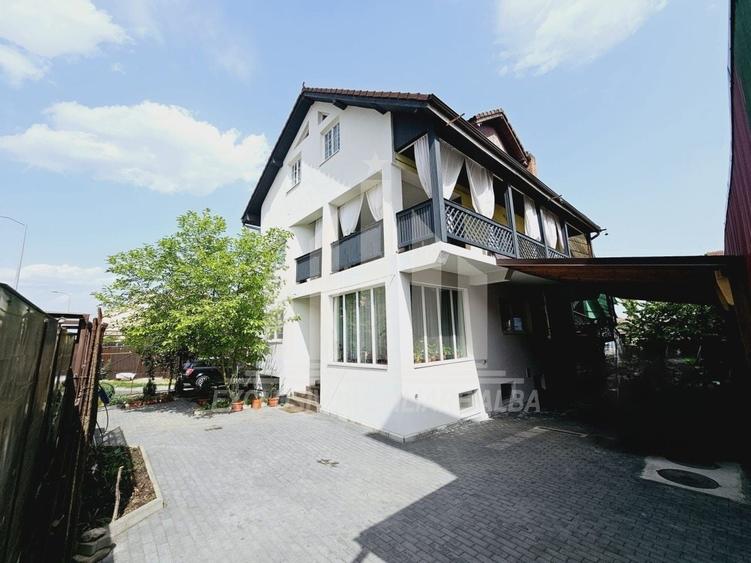 Casa individuala | Pensiune | Cladire Birouri | 346 mp | Cetate - 1
