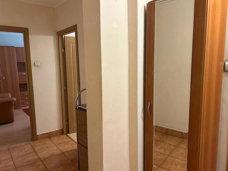 Direct proprietar. Fara agentii - 3 cam, decomandat, et 1 din 4, Centrul Civic - mobilat si utilat - 7