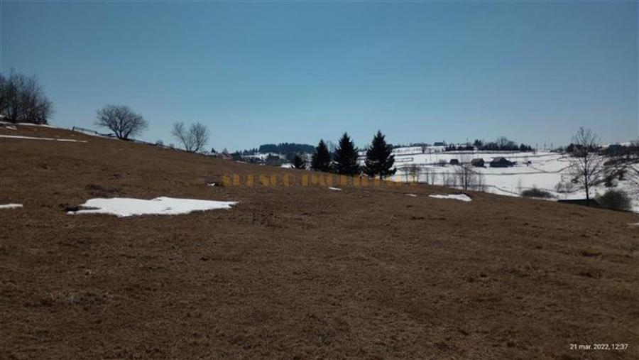 De vanzare teren in Marisel - 6