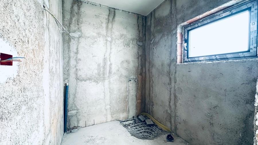 REV2004628 Vila cu pompa de caldura sipanouri solare - 7