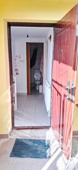 Inchiriez Casuta in curte cu 2 camere - 2