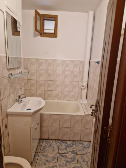 Inchiriez garsoniera - 7