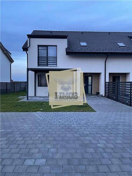 Duplex cu 4 camere cu Teren 380 Mp în Șura Mică