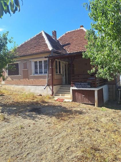 Casă cu Teren 1300 Mp în Șuncuiuș