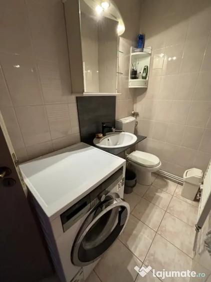 Apartament cu 3 camere decomandat în Cotroceni